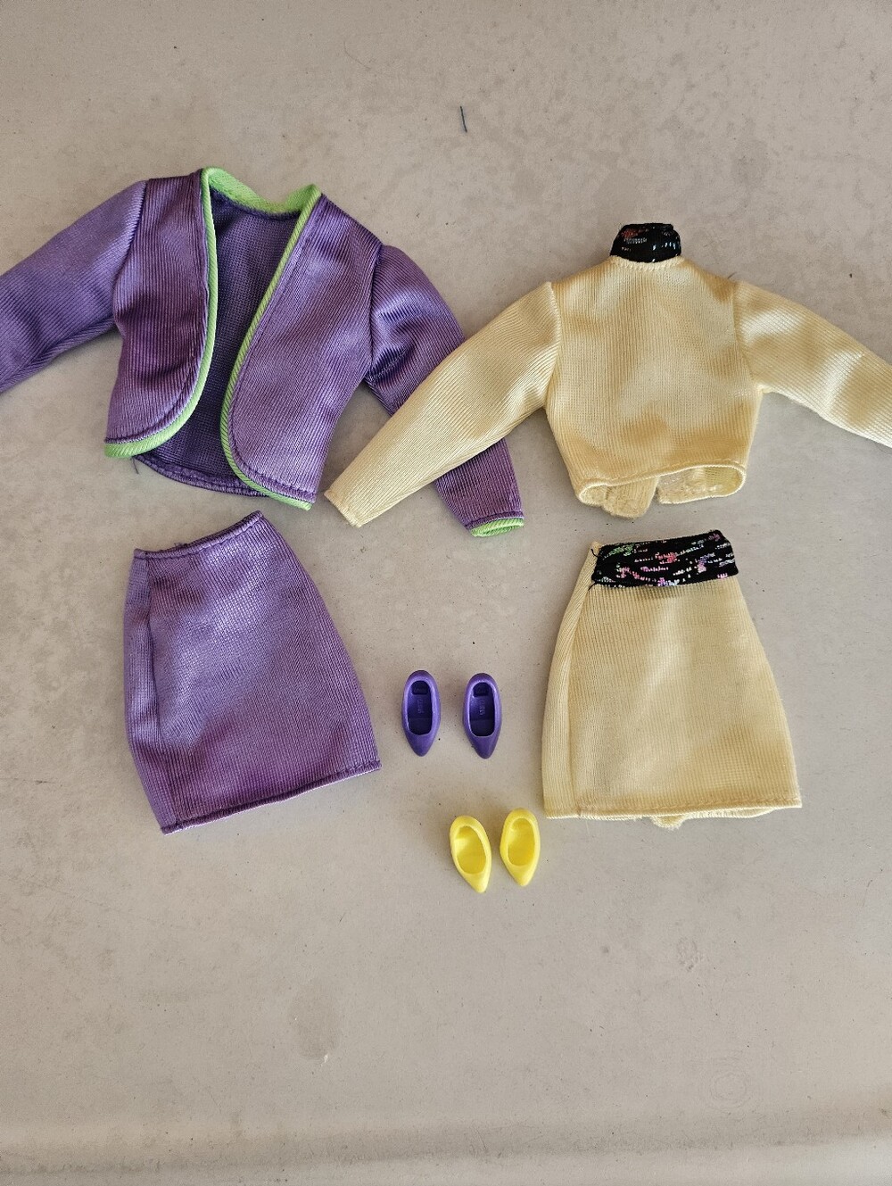 🧡3/$15 Set Of Vintage 1980s Barbie Fashions